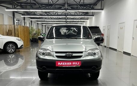 Chevrolet Niva I рестайлинг, 2012 год, 595 000 рублей, 3 фотография