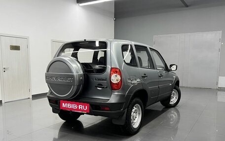 Chevrolet Niva I рестайлинг, 2012 год, 595 000 рублей, 2 фотография