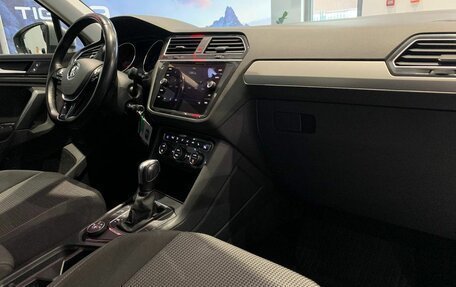 Volkswagen Tiguan II, 2019 год, 2 450 000 рублей, 9 фотография