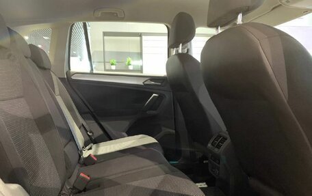 Volkswagen Tiguan II, 2019 год, 2 450 000 рублей, 11 фотография