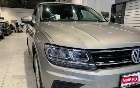 Volkswagen Tiguan II, 2019 год, 2 450 000 рублей, 8 фотография