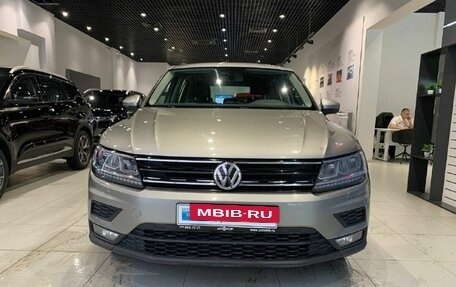 Volkswagen Tiguan II, 2019 год, 2 450 000 рублей, 2 фотография
