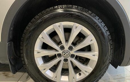 Volkswagen Tiguan II, 2019 год, 2 450 000 рублей, 17 фотография