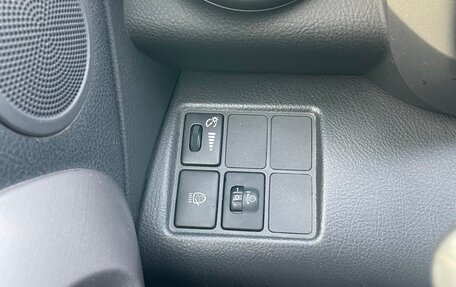 Toyota RAV4, 2007 год, 1 200 000 рублей, 11 фотография