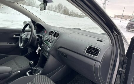 Volkswagen Polo VI (EU Market), 2012 год, 850 000 рублей, 17 фотография