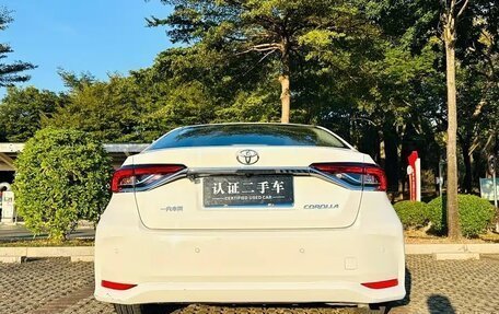 Toyota Corolla, 2022 год, 1 230 000 рублей, 5 фотография