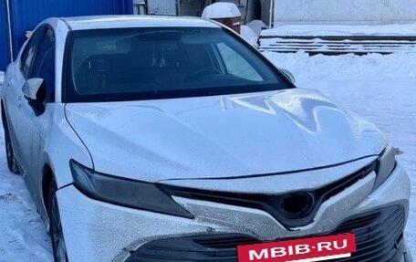 Toyota Camry, 2019 год, 1 550 000 рублей, 4 фотография