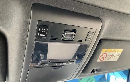 Toyota Land Cruiser 200, 2018 год, 8 950 000 рублей, 12 фотография