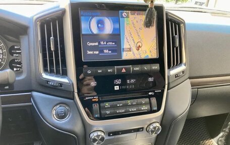 Toyota Land Cruiser 200, 2018 год, 8 950 000 рублей, 8 фотография