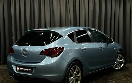 Opel Astra J, 2011 год, 549 900 рублей, 3 фотография