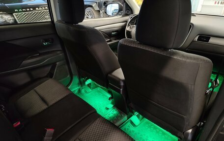 Mitsubishi Outlander III рестайлинг 3, 2013 год, 1 290 000 рублей, 7 фотография