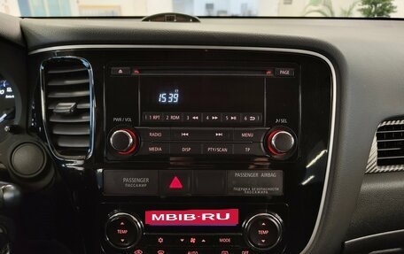 Mitsubishi Outlander III рестайлинг 3, 2013 год, 1 290 000 рублей, 8 фотография