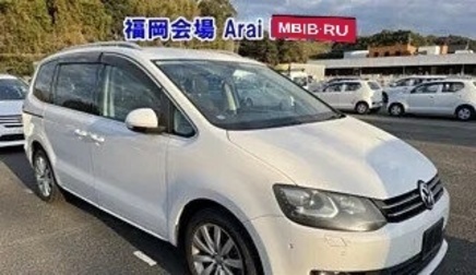 Volkswagen Sharan II, 2012 год, 850 000 рублей, 1 фотография