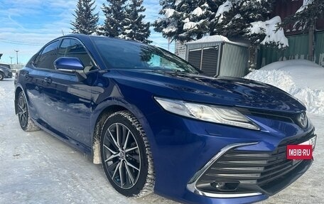 Toyota Camry, 2021 год, 3 100 000 рублей, 5 фотография