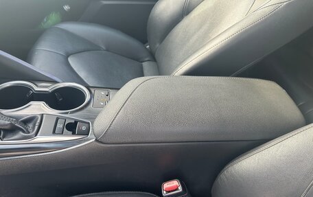 Toyota Camry, 2021 год, 3 100 000 рублей, 17 фотография