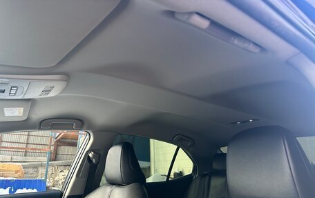 Toyota Camry, 2021 год, 3 100 000 рублей, 18 фотография