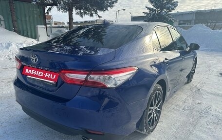 Toyota Camry, 2021 год, 3 100 000 рублей, 6 фотография