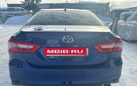 Toyota Camry, 2021 год, 3 100 000 рублей, 7 фотография