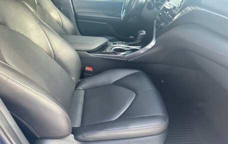 Toyota Camry, 2021 год, 3 100 000 рублей, 20 фотография