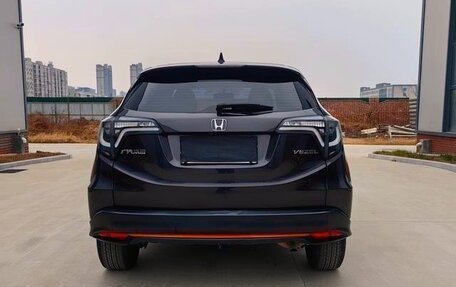 Honda Vezel, 2022 год, 1 700 000 рублей, 5 фотография