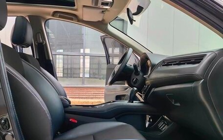 Honda Vezel, 2022 год, 1 700 000 рублей, 7 фотография