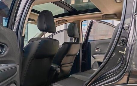 Honda Vezel, 2022 год, 1 700 000 рублей, 9 фотография