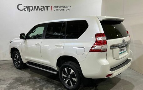 Toyota Land Cruiser Prado 150 рестайлинг 2, 2014 год, 3 250 000 рублей, 5 фотография