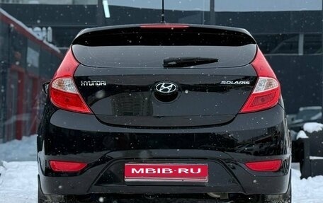 Hyundai Solaris II рестайлинг, 2011 год, 660 000 рублей, 10 фотография