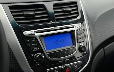 Hyundai Solaris II рестайлинг, 2011 год, 660 000 рублей, 16 фотография