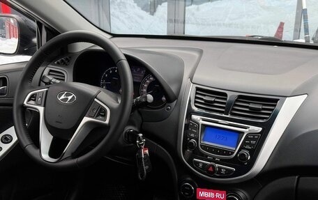 Hyundai Solaris II рестайлинг, 2011 год, 660 000 рублей, 25 фотография