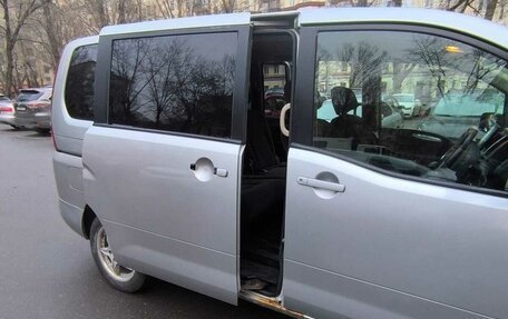 Nissan Serena III, 2008 год, 1 000 000 рублей, 36 фотография