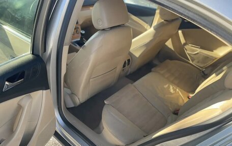 Volkswagen Passat B6, 2006 год, 730 000 рублей, 9 фотография