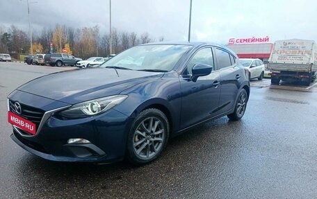 Mazda Axela, 2015 год, 1 300 000 рублей, 13 фотография
