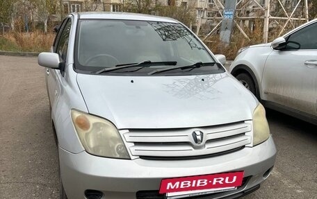 Toyota Ist II, 2004 год, 550 000 рублей, 2 фотография