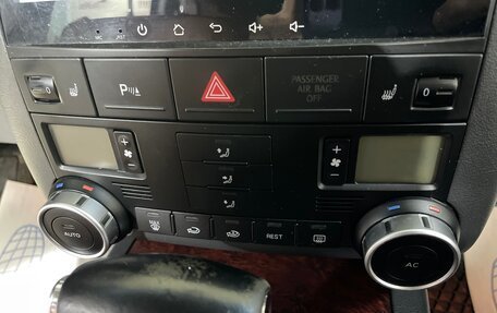 Volkswagen Touareg III, 2007 год, 900 000 рублей, 21 фотография