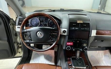 Volkswagen Touareg III, 2007 год, 900 000 рублей, 26 фотография