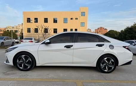 Hyundai Elantra, 2022 год, 1 376 125 рублей, 4 фотография