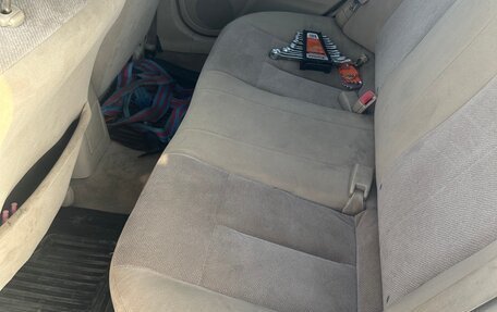 Mazda Familia, 2001 год, 250 000 рублей, 10 фотография