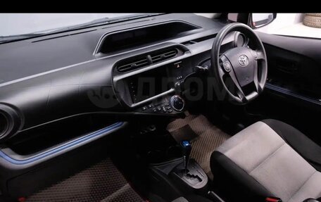 Toyota Aqua I, 2014 год, 900 000 рублей, 7 фотография