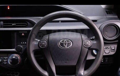 Toyota Aqua I, 2014 год, 900 000 рублей, 11 фотография