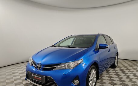 Toyota Auris II, 2013 год, 1 486 000 рублей, 1 фотография