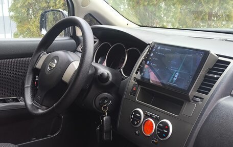 Nissan Tiida, 2011 год, 820 000 рублей, 31 фотография