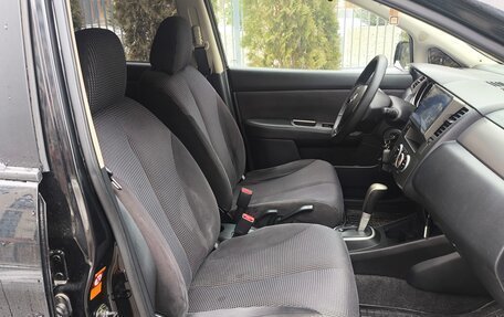 Nissan Tiida, 2011 год, 820 000 рублей, 32 фотография