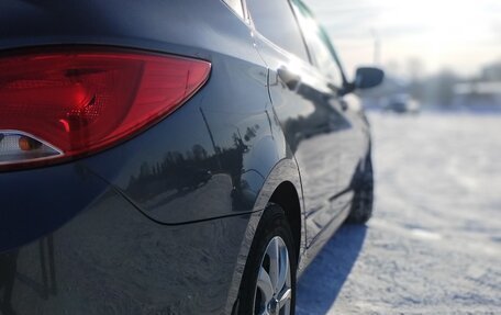 Hyundai Solaris II рестайлинг, 2015 год, 900 000 рублей, 3 фотография