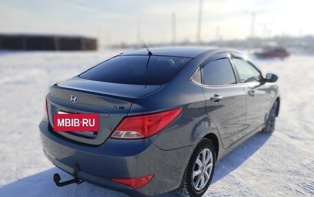 Hyundai Solaris II рестайлинг, 2015 год, 900 000 рублей, 4 фотография