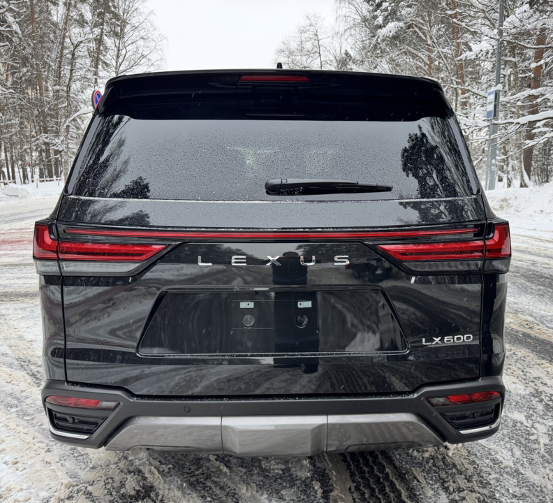 Lexus LX III рестайлинг 2, 2025 год, 19 700 000 рублей, 2 фотография