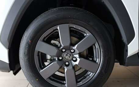 Toyota RAV4, 2025 год, 4 950 000 рублей, 11 фотография