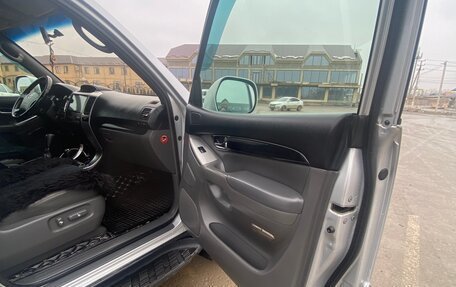 Toyota Land Cruiser Prado 120 рестайлинг, 2008 год, 2 350 000 рублей, 8 фотография