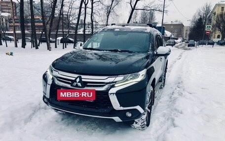Mitsubishi Pajero Sport III рестайлинг, 2017 год, 2 430 000 рублей, 2 фотография