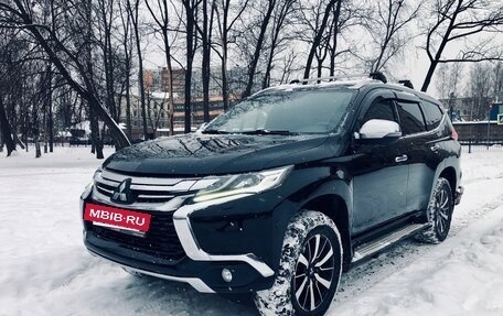 Mitsubishi Pajero Sport III рестайлинг, 2017 год, 2 430 000 рублей, 8 фотография